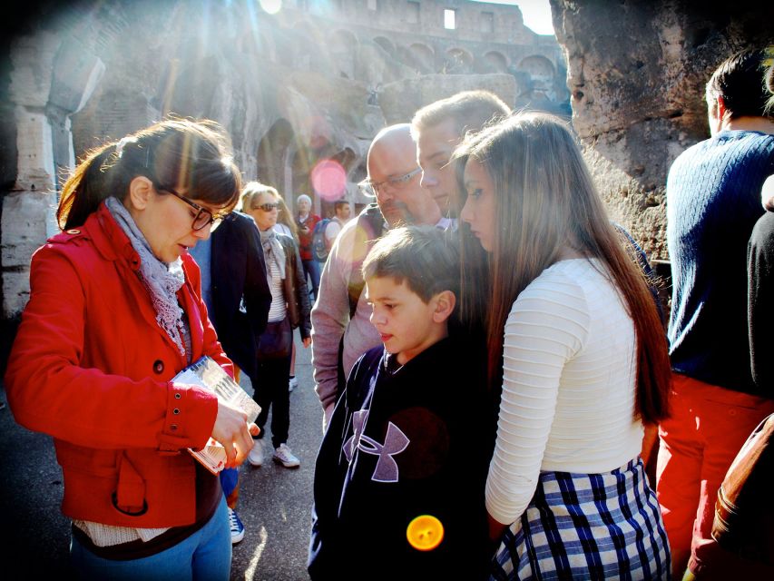 Ancient Rome Adventure Family Private tour - Starting at the Colosseum: how to find your Rome4kids guide fast