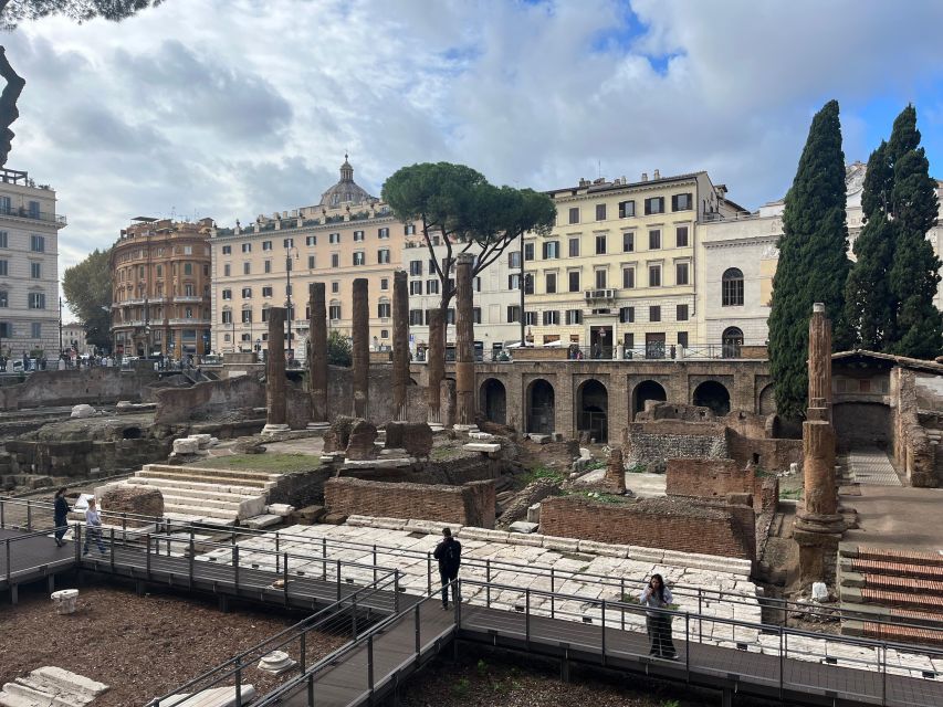 Ancient Rome: Archeological area Largo Argentina - Entering the excavations: the reserved access effect