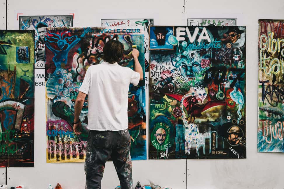 Art & Craft: Beer Tour with Street Art in Rome - The 2501 Sign Stop and the Alice Pasquini–Maupal Moment