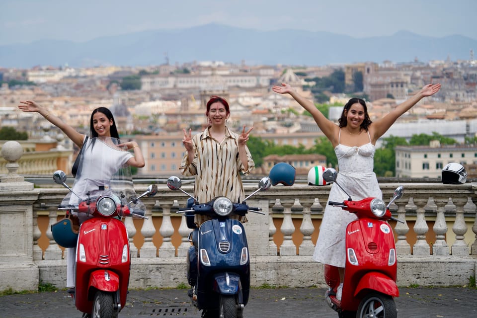 Authentic Rome Vespa Tour /See the Eternal City Like a Local - Guided sightseeing: what you learn while the city moves