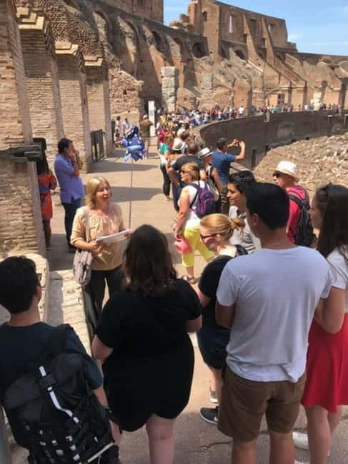 Best of Colosseum Experience: Exclusive Tour in 40 Languages - Stop 1: Getting Into the Colosseum (and Why the Guide Time Counts)