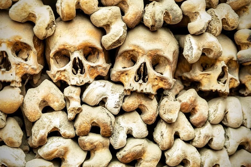 Bone Crypts & S. Clemente ENGLISH tour - tickets included - The walk between worlds: from Rome’s public spectacle to buried faith