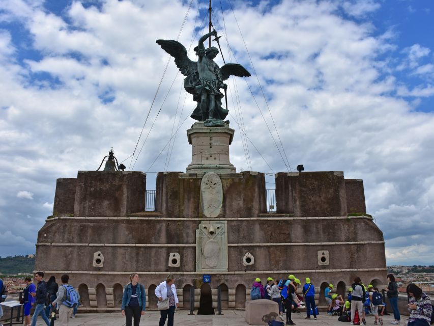 Castel Sant'Angelo | The Tomb of Hadrian Private Guided Tour - Michelangelo’s courtyard and the chapel rules you should plan for