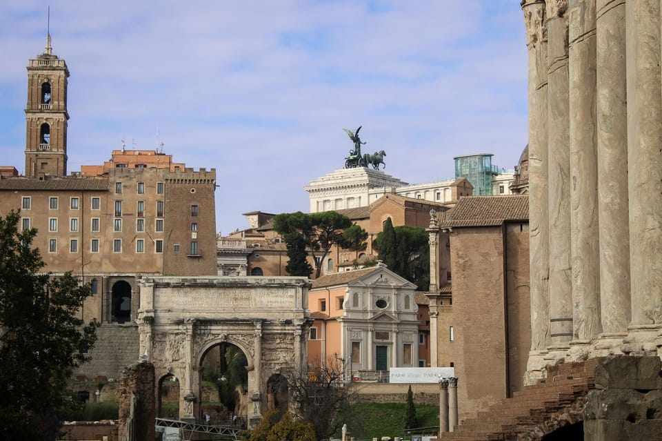 Colosseum Entry with digital audioguide and arena option - The app audioguide: best way to use it (and its limits)