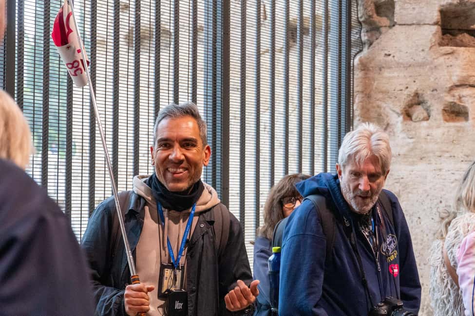 Colosseum Guided Tour: Hotel Transport included - Hotel Transport Included: How the start actually feels