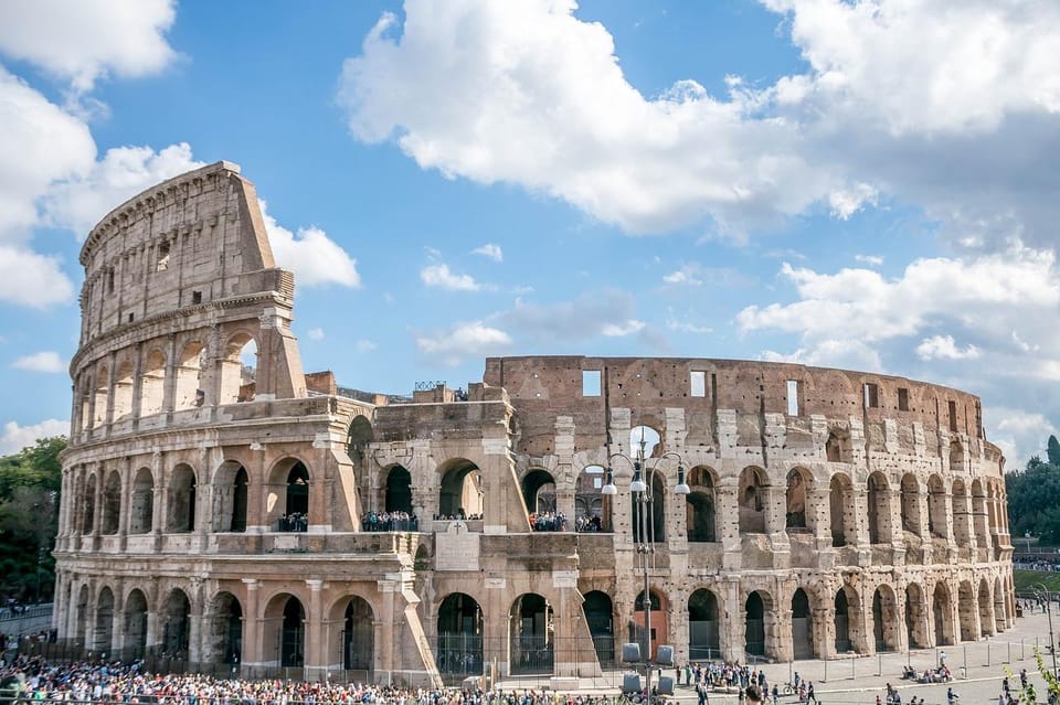 Colosseum, Palatine and Forum tour with virtual guide - Forum Corners and the Sense of Where Power Happened