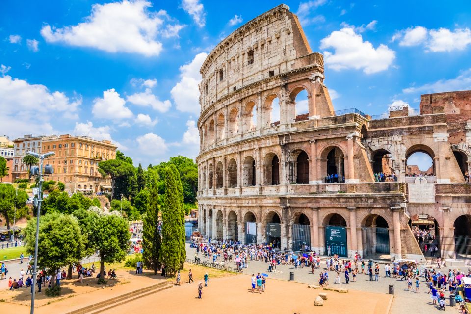 Colosseum, Roman Forum & Palatine Guided Tour - Colosseum Floor Time: Gladiators, Sea Battles, and Scale