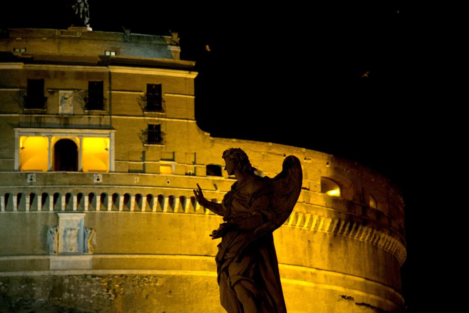 Dark Heart of Rome - Facts, Legend & Mystery Walking Tour - Guides, Tone, and the Storytelling Style You’ll Actually Feel