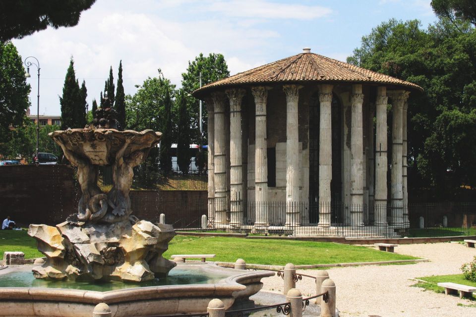 Day drinking in Rome - Scandalous Roman History - Start at Giardino degli Aranci: views, welcome drinks, and an easy kickoff