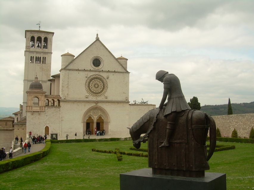Day trip from Rome to Assisi and Orvieto - 10 hours - Assisi: St. Francis Town on Local Stone