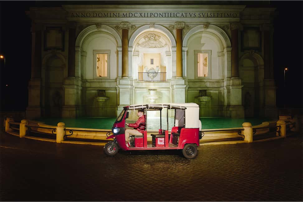 E-Tuk Tour: Rome by Night - Piazza di Spagna and Trevi Fountain under night lighting