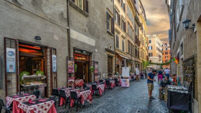 Eat as the Romans do: Trastevere Street Food Experience - Finding Piazza di Santa Maria by Fontana di S. Maria (No Hotel Pickup)
