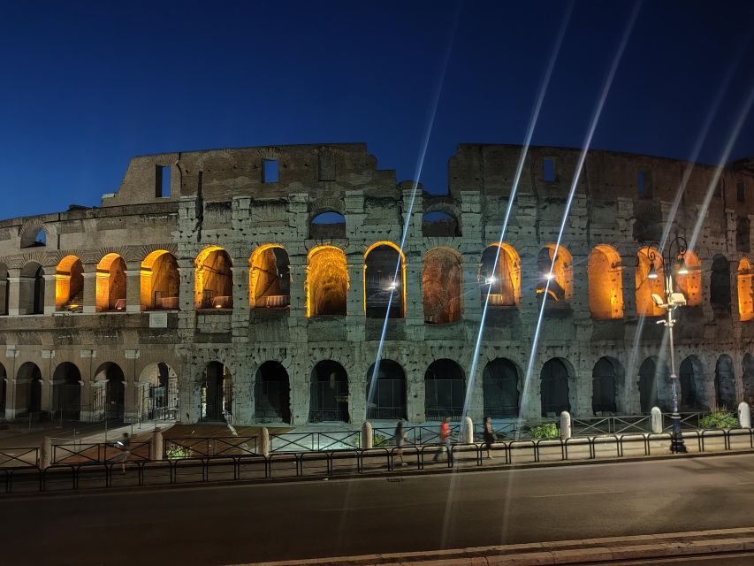 Elegant Rome by night tour and dinner in a local restaurant - Second St Peter’s Square photo moment and back to your hotel