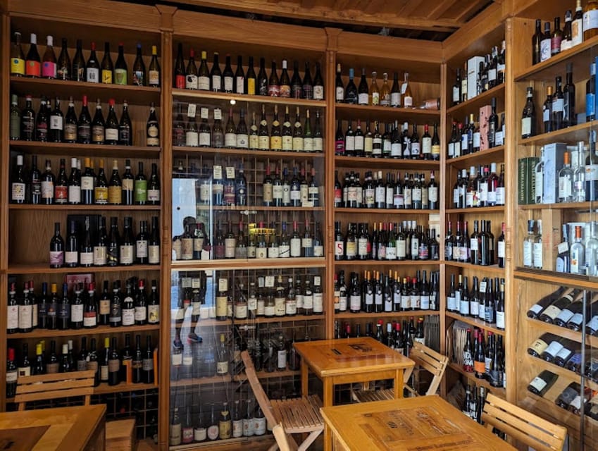 Experience Rome: Exclusive Wine Tasting in the city center! - Your tasting flow: what happens during the hour
