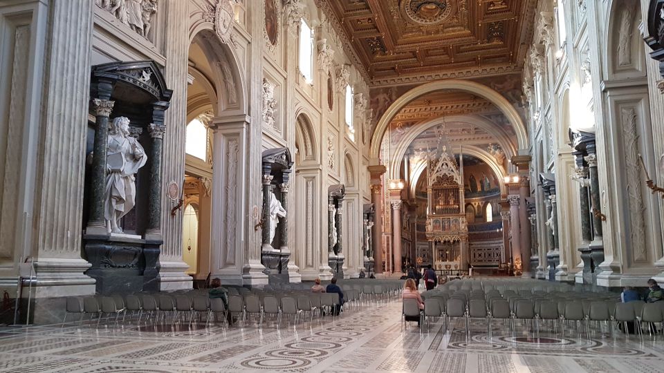 Explore Christian Rome and the Underground of San Clemente - Small-group guiding: why this tour feels easier than Rome chaos