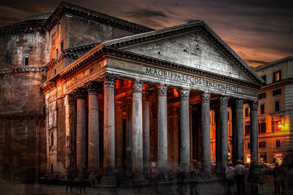 Exploring Rome's Rich Heritage: Pantheon and Jewish Ghetto - Pantheon time: oculus light, domed scale, and why it still works