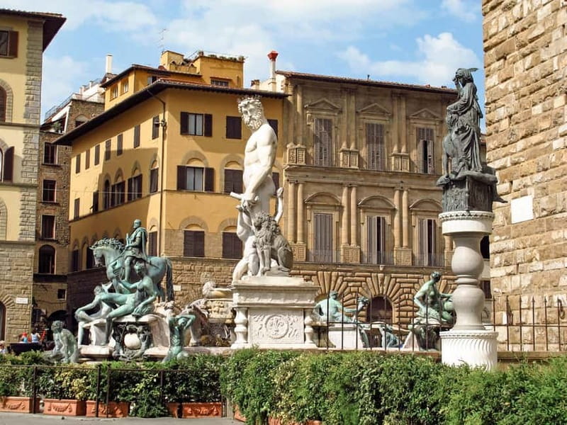 Florence in 1 Day: Renaissance Tour from Rome - Piazza della Repubblica and Piazza della Signoria on foot