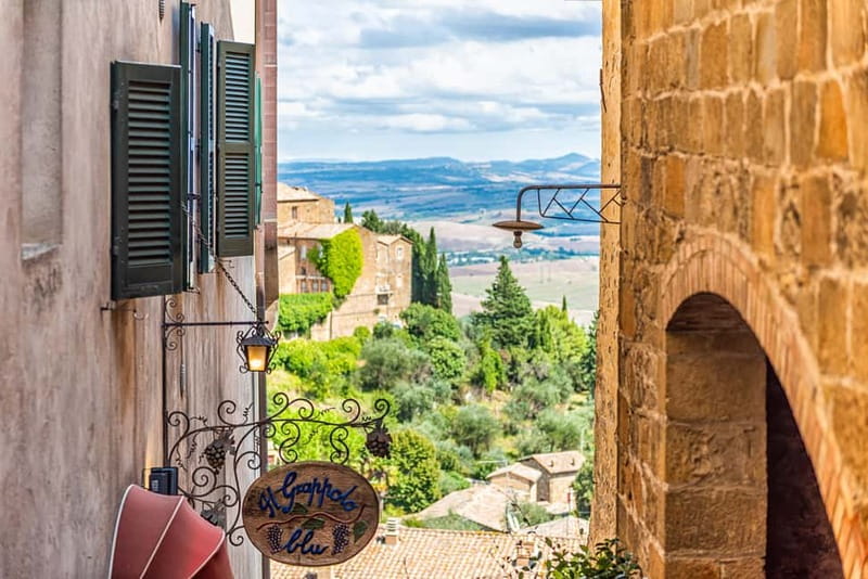 From Roma: Montepulciano and Montalcino, on the Wine Routes - Fabro break on the return: a quiet reset before Rome