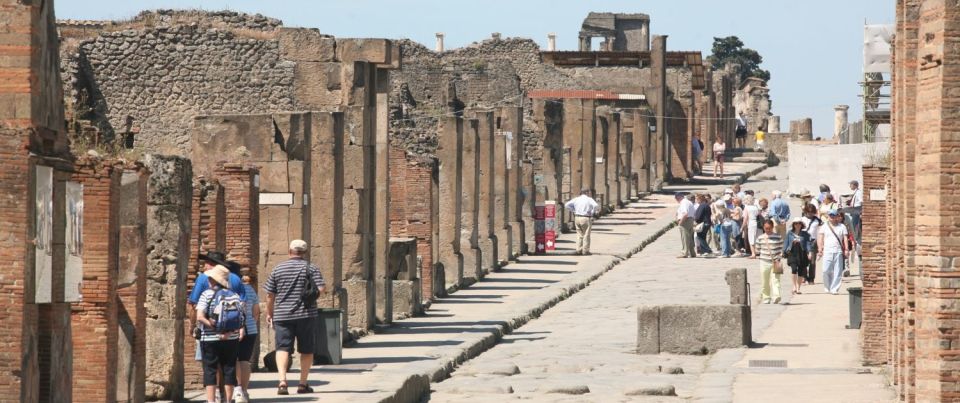 From Rome: Amalfi Coast and Pompeii, Full Day Private Tour - Positano: Photos, Lunch, and Pottery Shopping With a Time Buffer