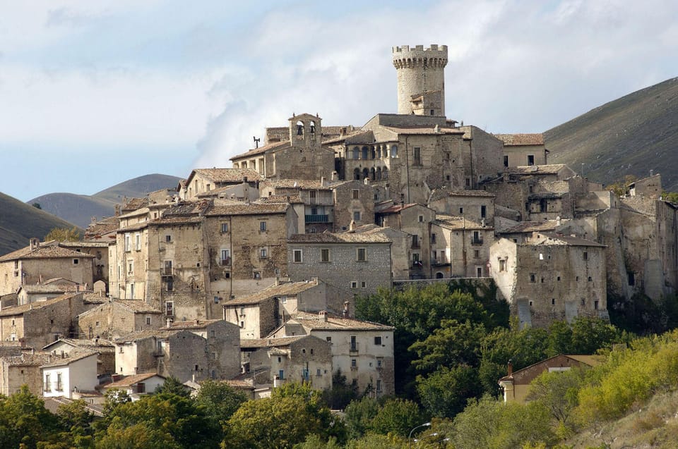 From Rome: Day trip to Abruzzo, Hidden Gem of Italy - Ristoro Mucciante BBQ lunch with wine: the meal is the itinerary