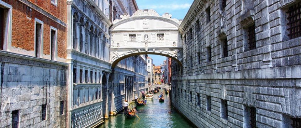 From Rome: Full-Day Small Group Tour to Venice by Train - Grand Canal Time: Photos, Walks, and the Venice Main Street Feeling