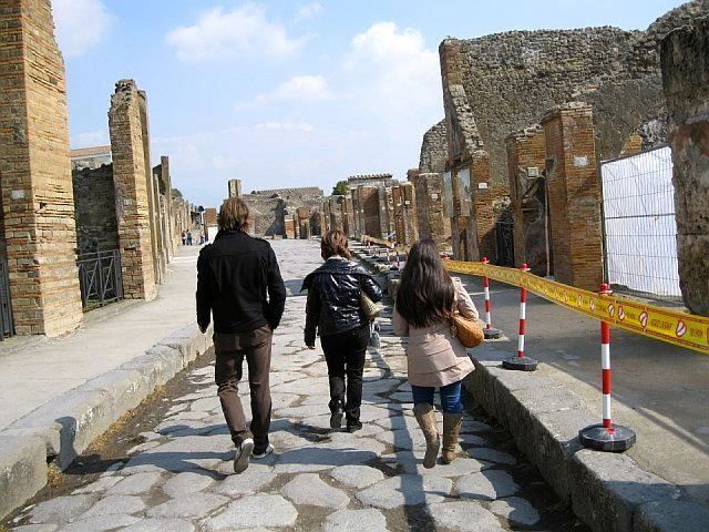 From Rome: Pompeii & Amalfi Coast Full-Day Private Tour - The Amalfi Coast drive: where the views do the storytelling