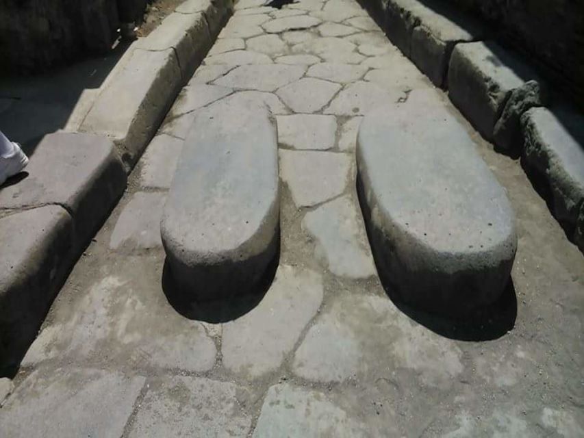 From Rome: Pompeii and Naples, Full Day Tour with Lunch - Pompeii With an Official Guide: Macellum, Thermal Baths, and Homes