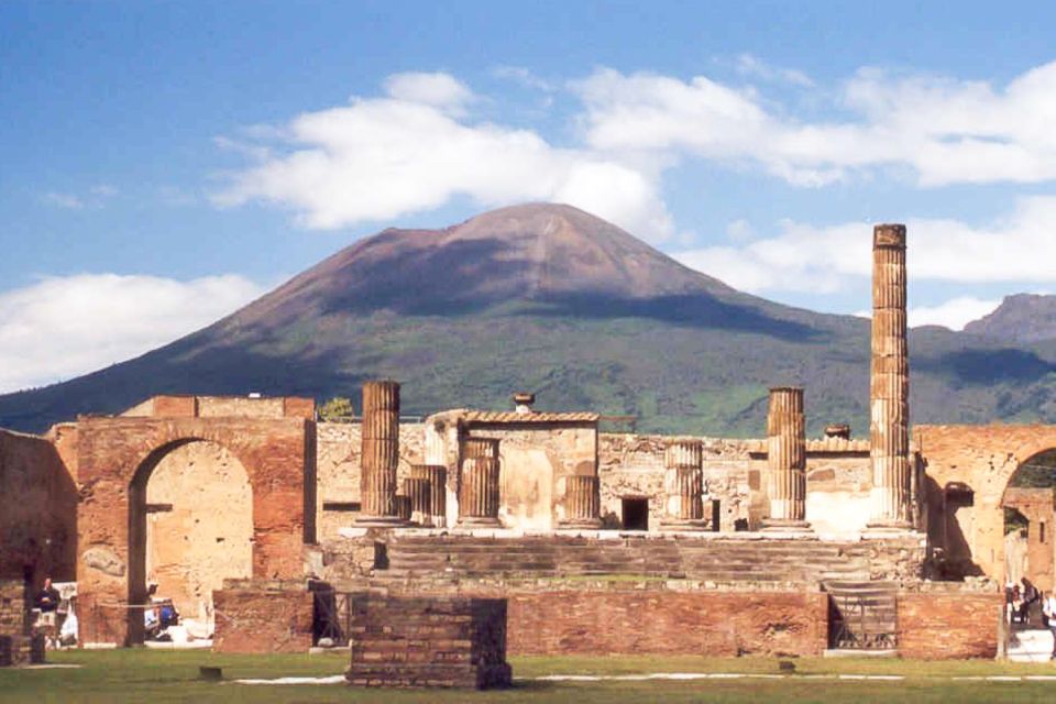 From Rome: Pompeii & Naples Small-Group Day Tour with Lunch - Price and logistics: does $303.60 feel worth it?