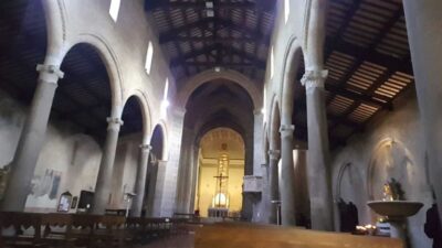 From Rome: Umbria, Assisi and Orvieto Day Tour - Getting from Rome: the minivan ride and short stop breaks