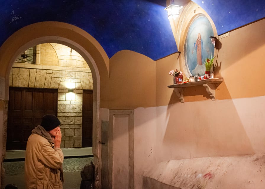 Ghosts, Legends & Mysteries of Rome Tip-Based Walking Tour - Your guide is the product: what the best storytelling looks like here