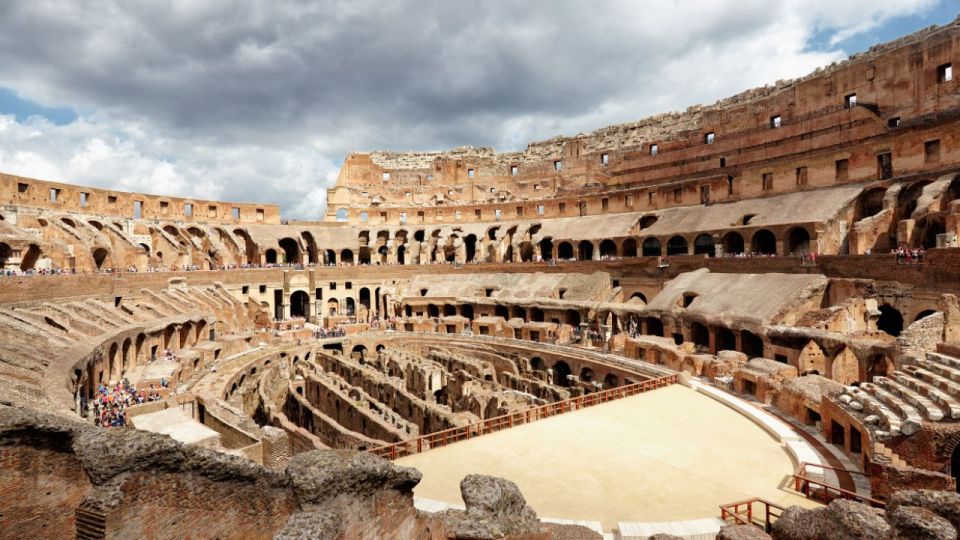 Gladiators & Saints: Colosseum Arena and St. Peter's Prison - Mamertine Prison: the early-Christian side of ancient Rome