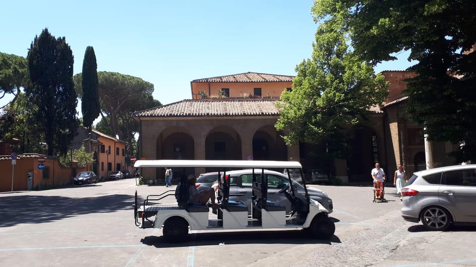 Golf Cart Tour: Private Experience of Rome's City Center - Circus Maximus and Janiculum Hill: open-air Rome at its best