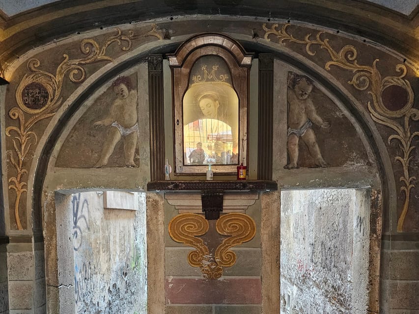 Hidden Gems of Rome Walking Tour - Why Campo de’ Fiori sets the right tone (and saves you from the usual Rome script)