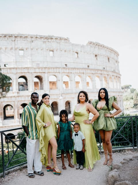 Mini Photo-session at Colosseum with Photographer - The posing session: what you actually do in 30 minutes