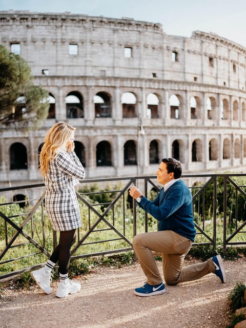 Mini Photo-session at Colosseum with Photographer - Meeting point at Oppio Caffe and what that means for your morning