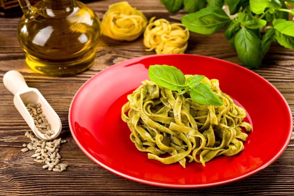 Pasta Cooking Class with Pesto Sauce Making in Rome Center - Key things I’d highlight before you book