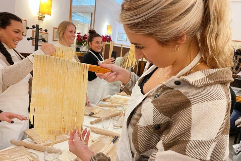 Pasta Cooking Class with Pesto Sauce Making in Rome Center - Meeting Inside Ristorante Panzirone (Piazza Navona 73)