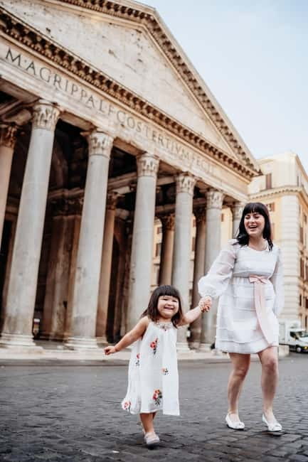 Photo Shoot in Rome with Vespa And Vintage Fiat 500 Options - Photos, editing, and delivery speed: the real value is in the output