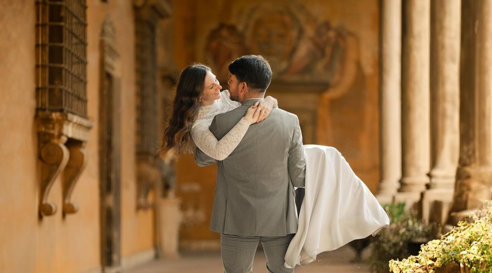 Photoshoot in Rome for couples - Package Breakdown: Colosseum Classic vs Roman Trio vs Prestige