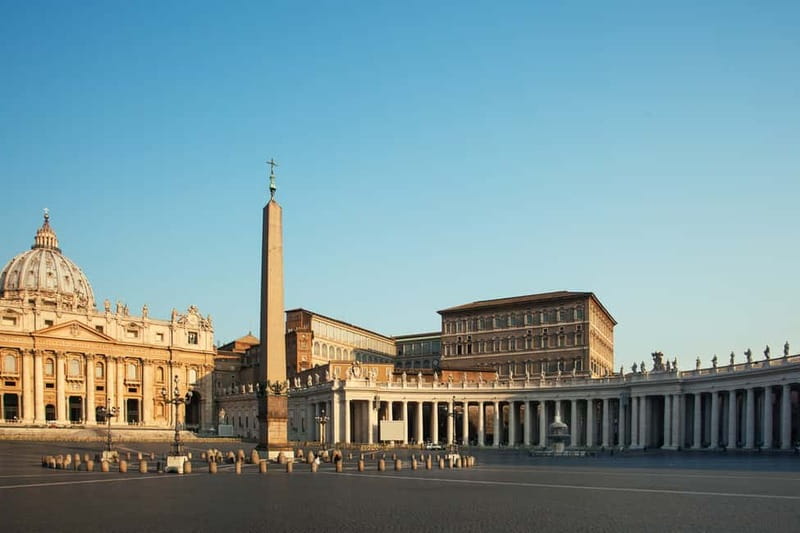 Private Vatican Tour with the option to visit St. Peter's - Vatican Museums highlights: courtyards, galleries, and cartography