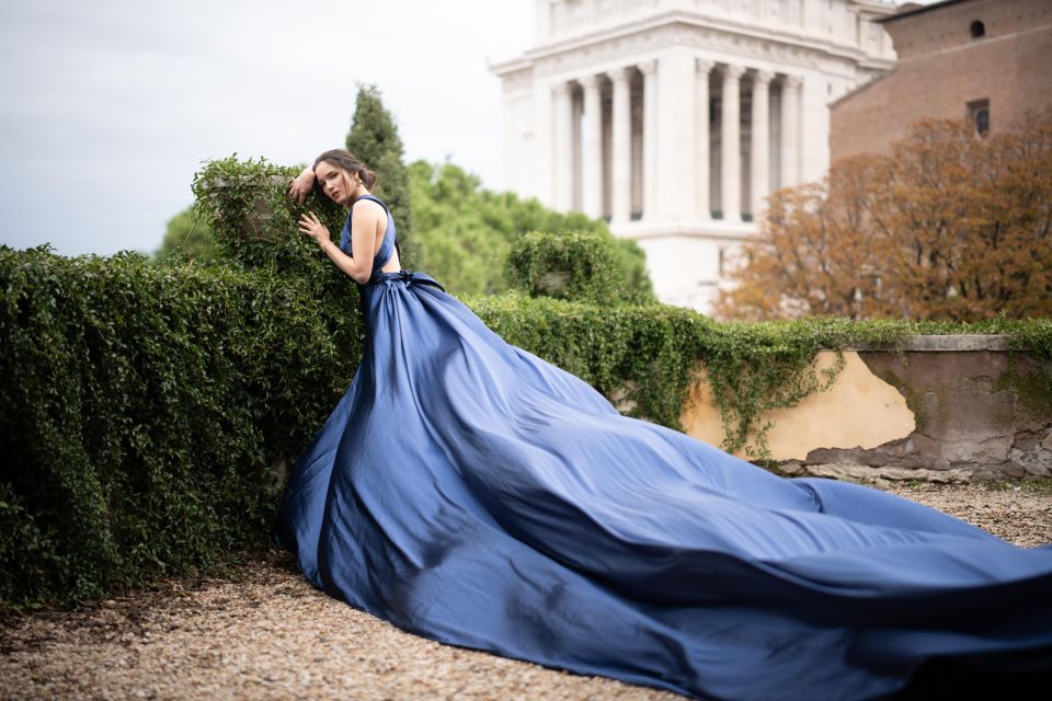 Professional Photoshoot in Rome - Pantheon stop: 15 minutes for a dramatic, clean portrait