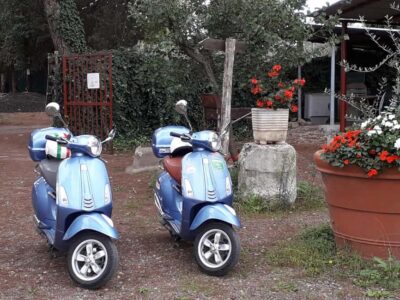 RENTA A VESPA - The Vespa Primavera rules: age, experience, and who gets to ride