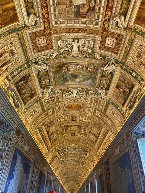 Roma Museo Vaticano y Capilla Sixtina Tour guiado - Vatican Museums: Walking Through Art Like It Has a Map