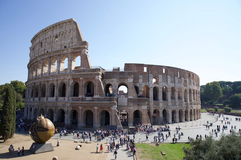 Rome: 1-Hour Fast Colosseum Tour - Best photo moments: how the guide helps you frame the Colosseum