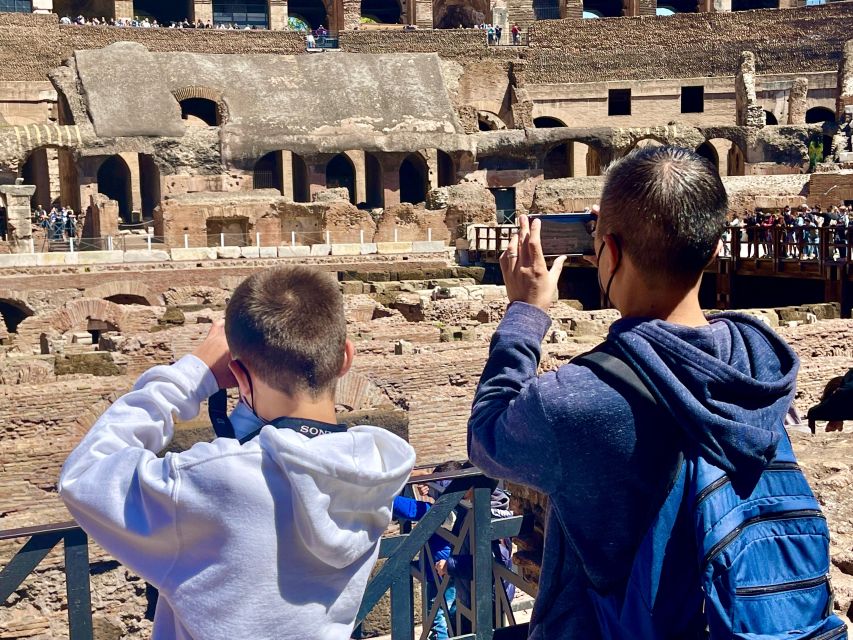 Rome: 2-Day Private Guided Tour with Skip-the-line Tickets - Colosseum, Palatine Hill, Roman Forum: Seeing the Stage With a Map