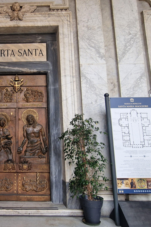 Rome: Ancient Jubilee in the 4 Major Basilicas - St John Lateran (San Giovanni): Rome’s Cathedral and the 1300 Touchpoints
