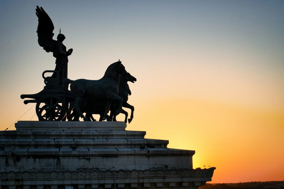 Rome: Ancient Rome Night Tour - Capitoline Hill and the Roman Forum view: where the empire makes sense
