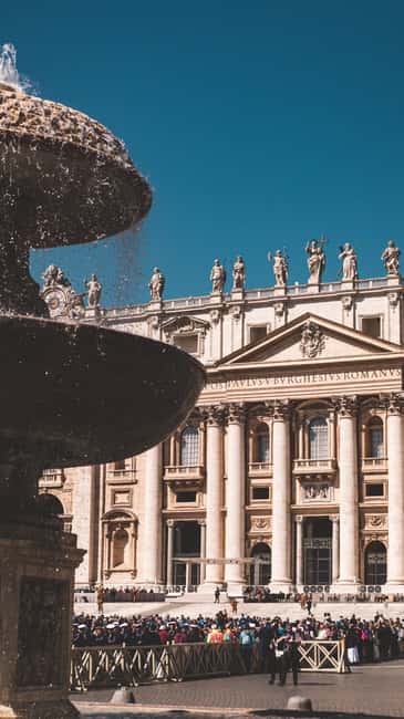 Rome: Angels and Demons, the illuminati path - Piazza Navona: where the tour leans into drama