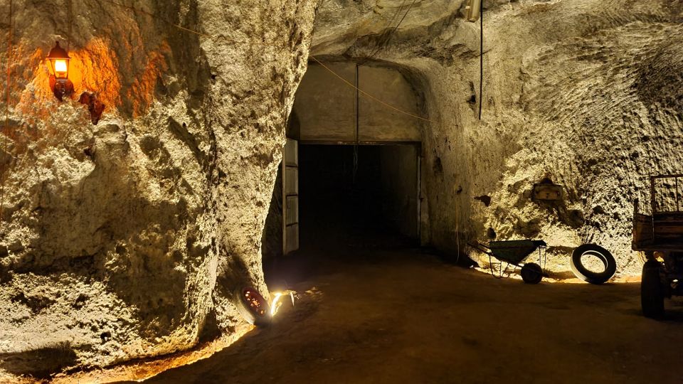 Rome: Appian Way Underground Catacombs Bike Tour with Lunch - Tomb of Cecilia Metella: postcard views with a purpose