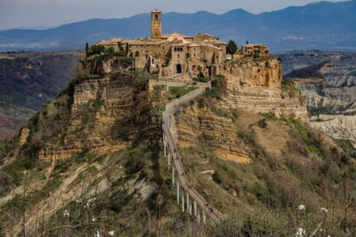 Rome: Assisi, Civita di Bagnoregio and Orvieto Day Tour - Assisi in 60 Minutes: St. Francis, the Basilica Area, and a Quick-Walk Strategy